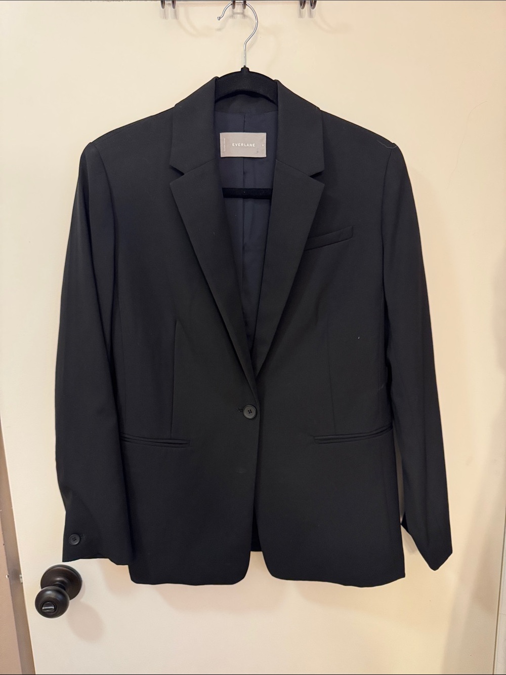 Everlane Women’s Black Blazer